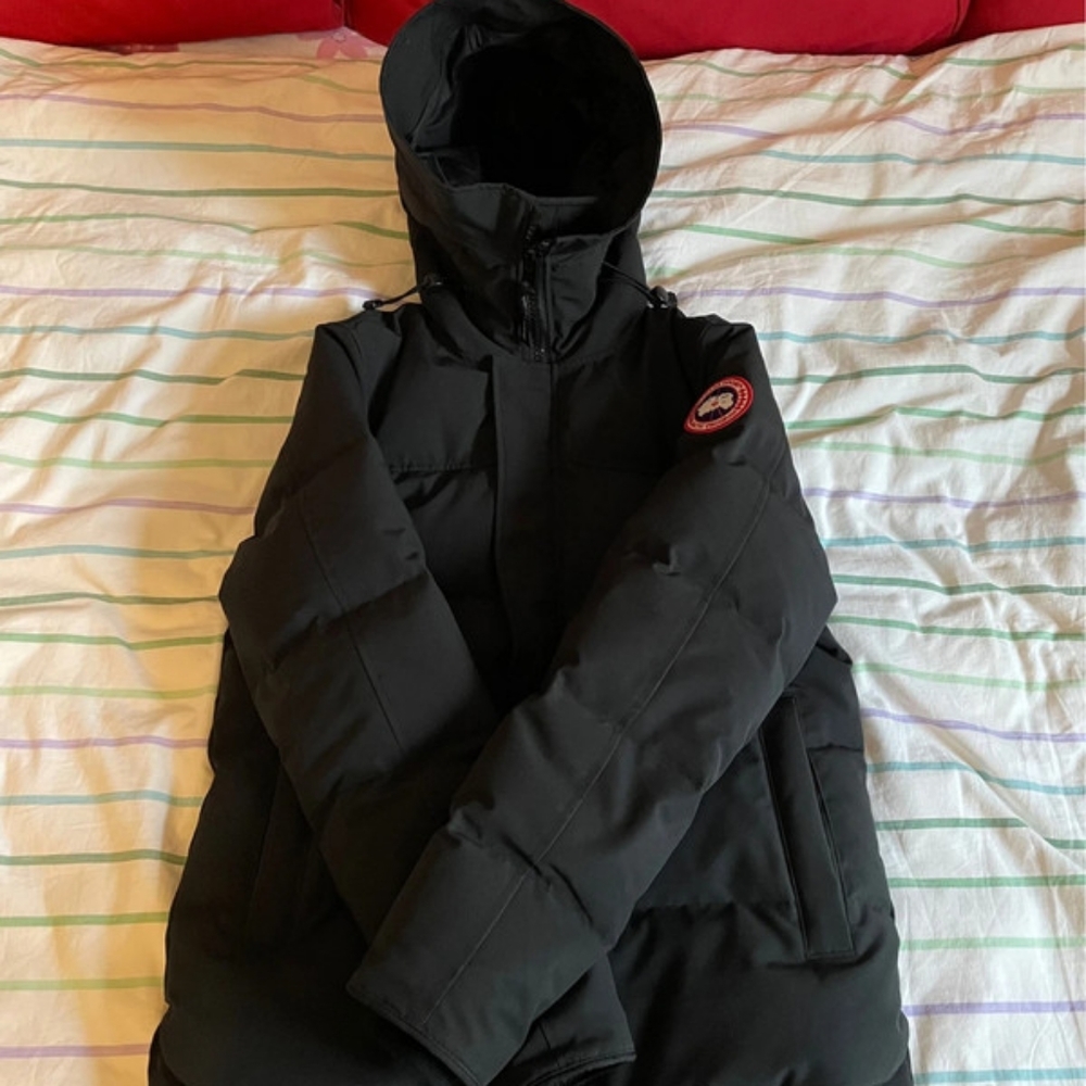 Canada Goose Men's Black Jacket